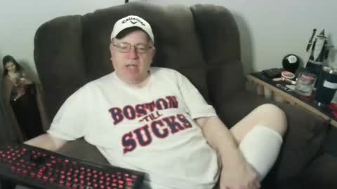 Snapshot of jpmel99 chatting on October 26, 12:49 am jpmel99 online show from October 26, 12:49 am