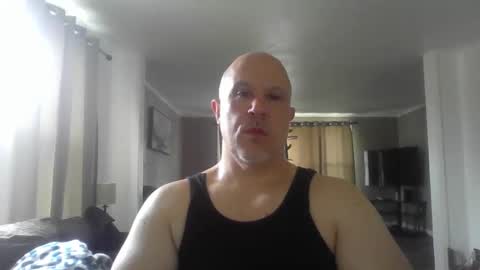 Snapshot of jr1871 chatting on May 1, 2:10 pm jr1871 online show from May 1, 2:10 pm