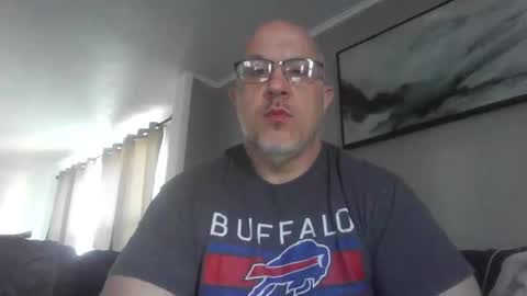 Snapshot of jr1871 chatting on May 2, 11:15 am jr1871 online show from May 2, 11:15 am