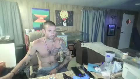 Snapshot of jrizzle1111 chatting on April 26, 10:57 am jrizzle1111 online show from April 26, 10:57 am
