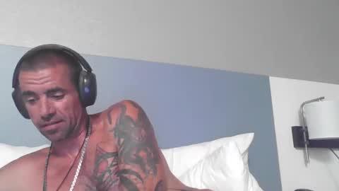 Snapshot of jrizzle1111 chatting on April 29, 12:16 am jrizzle1111 online show from April 29, 12:16 am