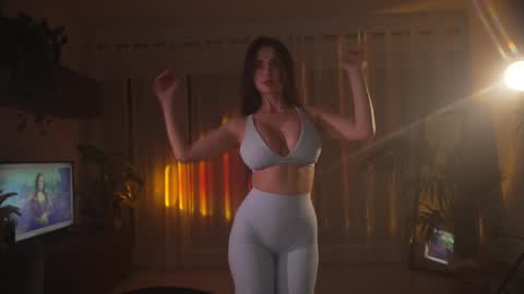 Jennifer Diaz online show from March 19, 10:03 pm