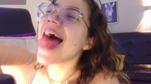 Snapshot of jsneiidy_ath chatting on January 22, 9:24 am Josneidy Jos online show from January 22, 9:24 am