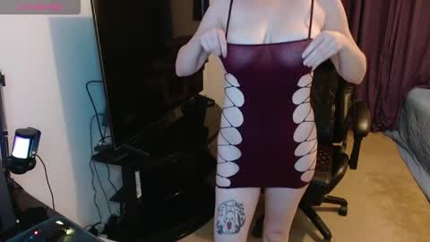 Snapshot of jtripled chatting on November 6, 11:37 pm Jessi Dee online show from November 6, 11:37 pm