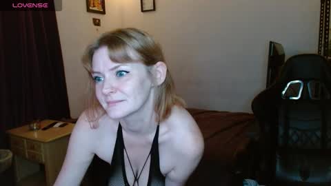Jessi Dee online show from December 22, 1:46 am