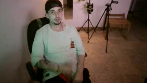 juan235665 online show from June 15, 5:53 am