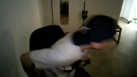 juan235665 online show from June 16, 6:43 pm