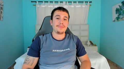 Juan online show from April 11, 8:02 pm