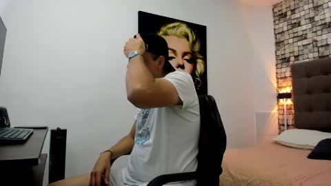 JUAN  online show from April 1, 11:22 am