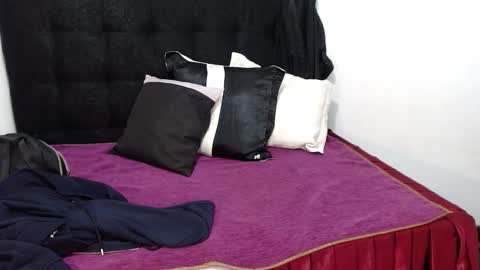    online show from February 3, 11:59 am