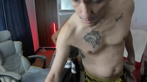 juan_and_luke online show from March 21, 6:55 pm