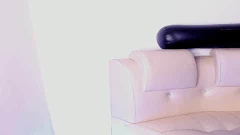 Snapshot of juan_bruce chatting on January 25, 12:17 am juan online show from January 25, 12:17 am