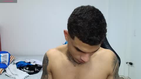 Snapshot of juan_gomez_1 chatting on May 19, 11:11 pm juan_gomez_1 online show from May 19, 11:11 pm