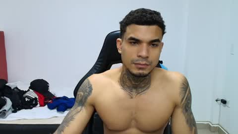 Snapshot of juan_gomez_1 chatting on June 5, 11:54 pm juan_gomez_1 online show from June 5, 11:54 pm