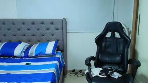 juan_gomez_1 online show from July 8, 11:04 am