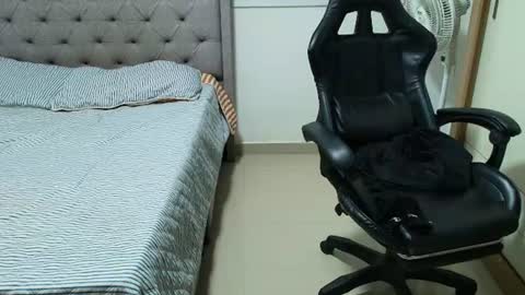 juan_gomez_1 online show from July 15, 11:04 am