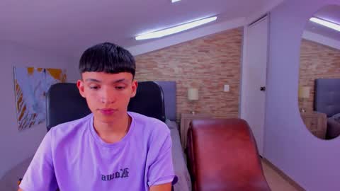 Snapshot of juan_nd_steven chatting on December 21, 4:09 am JuanSteven online show from December 21, 4:09 am