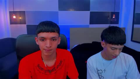 Snapshot of juan_nd_steven chatting on January 17, 7:51 am JuanSteven online show from January 17, 7:51 am