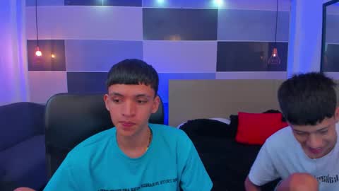 Snapshot of juan_nd_steven chatting on January 18, 11:11 am JuanSteven online show from January 18, 11:11 am