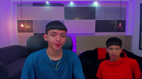 Snapshot of juan_nd_steven chatting on January 26, 12:43 pm JuanSteven online show from January 26, 12:43 pm