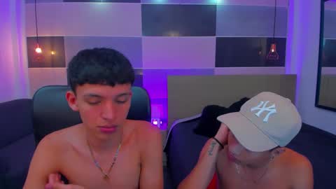 Snapshot of juan_nd_steven chatting on January 30, 4:48 am JuanSteven online show from January 30, 4:48 am