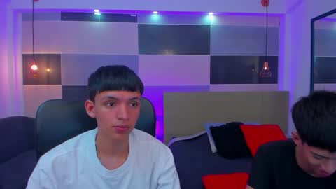 Snapshot of juan_nd_steven chatting on January 31, 5:09 am JuanSteven online show from January 31, 5:09 am