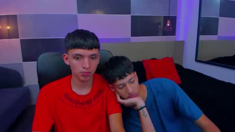 Snapshot of juan_nd_steven chatting on February 13, 10:34 am JuanSteven online show from February 13, 10:34 am