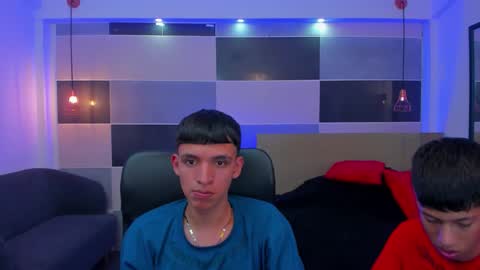 Snapshot of juan_nd_steven chatting on February 15, 11:39 am JuanSteven online show from February 15, 11:39 am