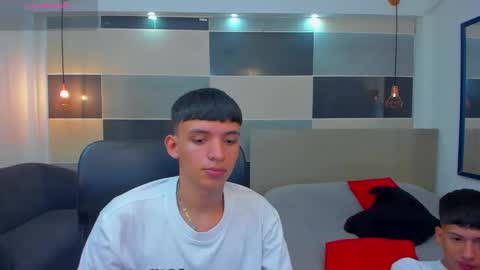 Snapshot of juan_nd_steven chatting on March 2, 12:54 pm JuanSteven online show from March 2, 12:54 pm