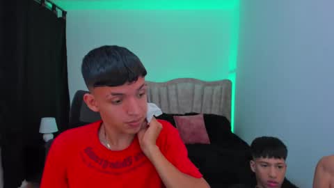 Snapshot of juan_nd_steven chatting on September 17, 4:14 am JuanSteven online show from September 17, 4:14 am