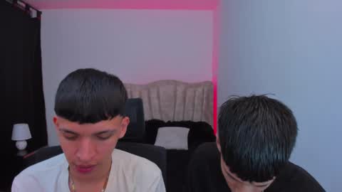 Snapshot of juan_nd_steven chatting on September 19, 2:02 am JuanSteven online show from September 19, 2:02 am