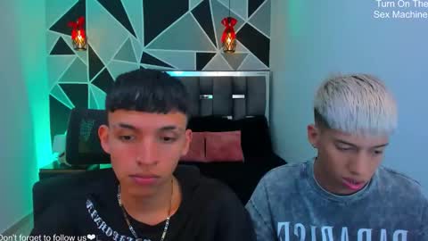 JuanSteven online show from April 7, 1:17 am