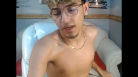 juan_saul1 online show from June 3, 2:33 pm