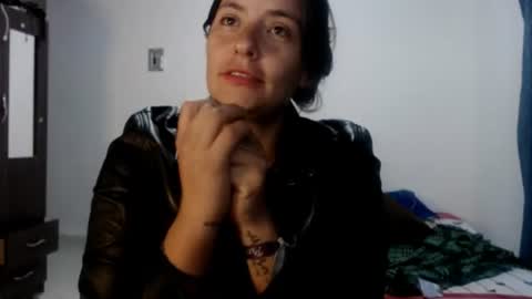 juana_monte online show from June 19, 1:54 am