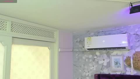 Juana online show from April 12, 7:08 pm