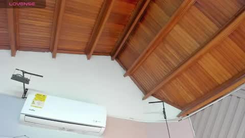 Juana online show from April 18, 11:03 am