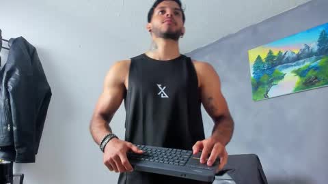 Juan Esteban online show from February 22, 3:29 am