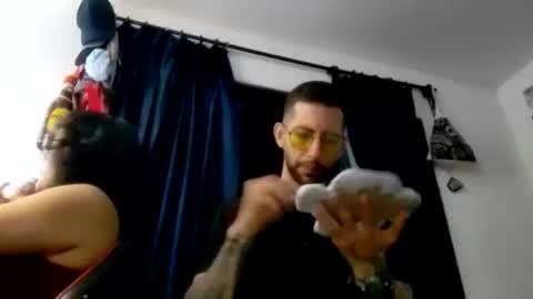 juancamillr online show from April 19, 12:22 am