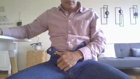 juanearth1 online show from March 27, 9:58 pm