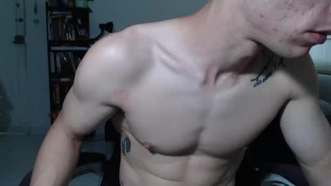 Snapshot of juanisimo_ chatting on March 1, 9:15 pm JUANISIMO online show from March 1, 9:15 pm