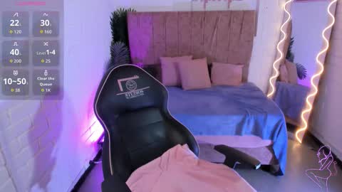 JUANITA online show from November 21, 11:53 am