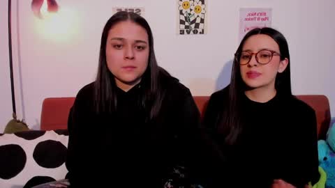 Snapshot of juanitaaa_ chatting on June 2, 4:47 am juanitaaa_ online show from June 2, 4:47 am
