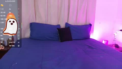 Blue online show from October 13, 4:51 pm