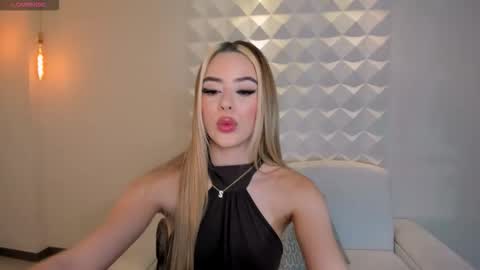 Juanita Clay online show from February 19, 7:21 pm