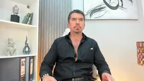 Snapshot of juank_fit45 chatting on June 9, 3:40 am Juan k online show from June 9, 3:40 am