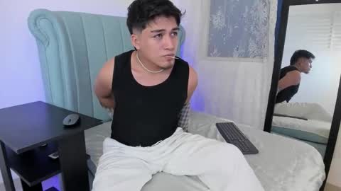 JUAN  online show from November 21, 5:06 am