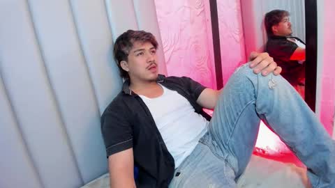 JUAN  online show from March 15, 5:24 am