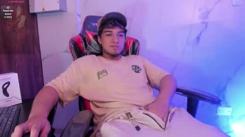 JUAN  online show from March 29, 5:18 am