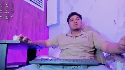 JUAN  online show from July 8, 12:59 am