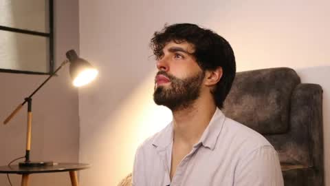 Snapshot of juanmilano chatting on May 20, 2:12 pm juanmilano online show from May 20, 2:12 pm
